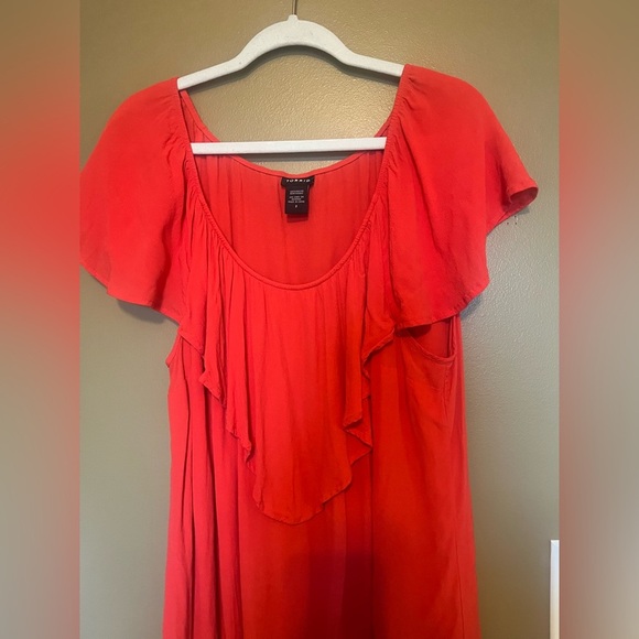 Torrid Red Flutter Sleeve Relaxed Fit Flowy Top Size 2 - Picture 3 of 9